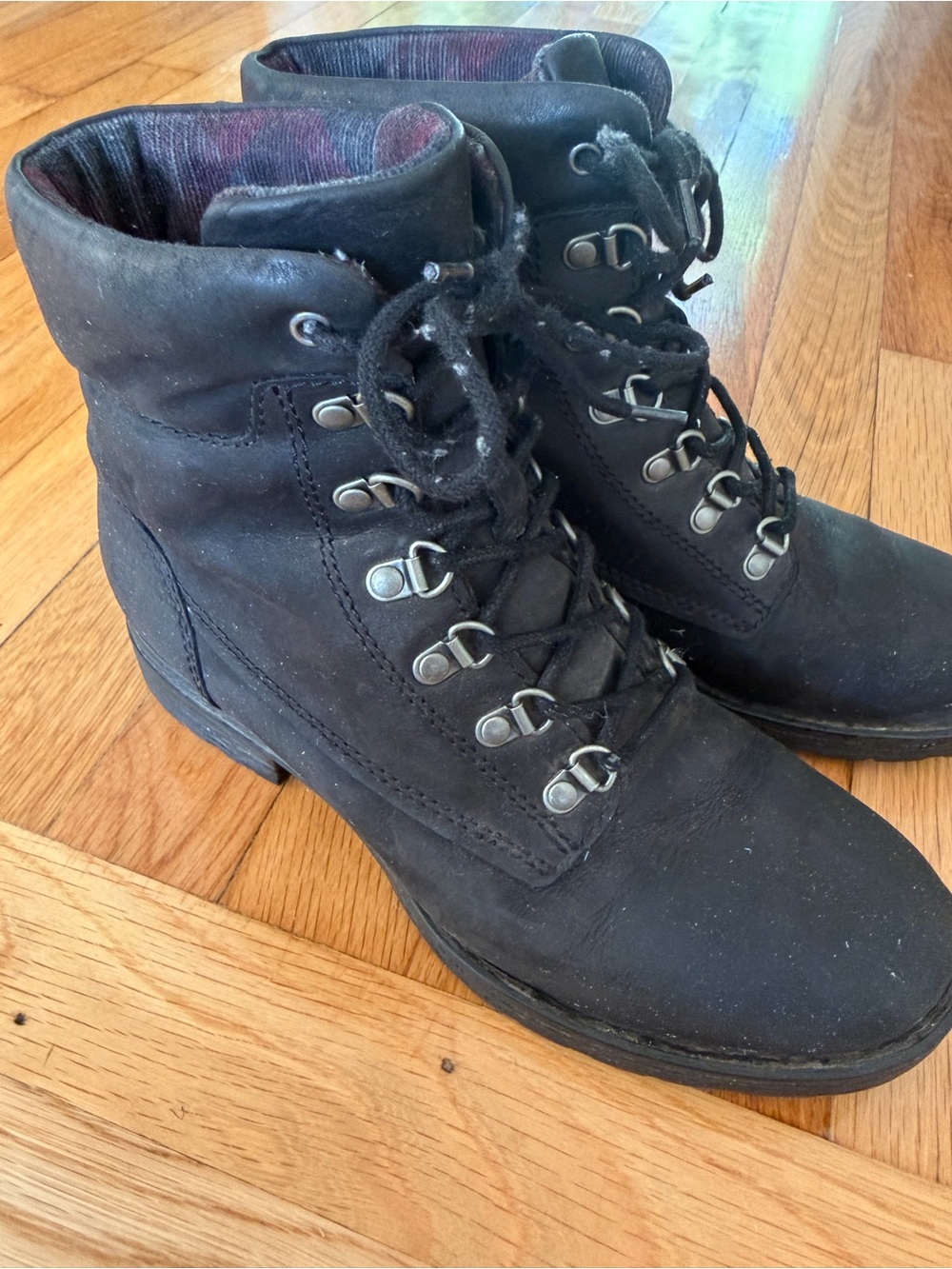 Born Codi black waterproof suede lace up ankle boots size 8 - Picture 3 of 8